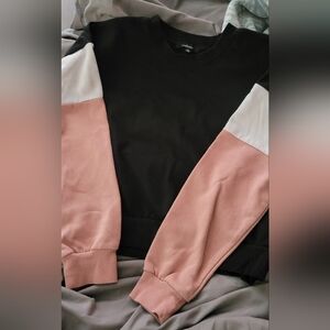 Cropped crew neck sweatshirt